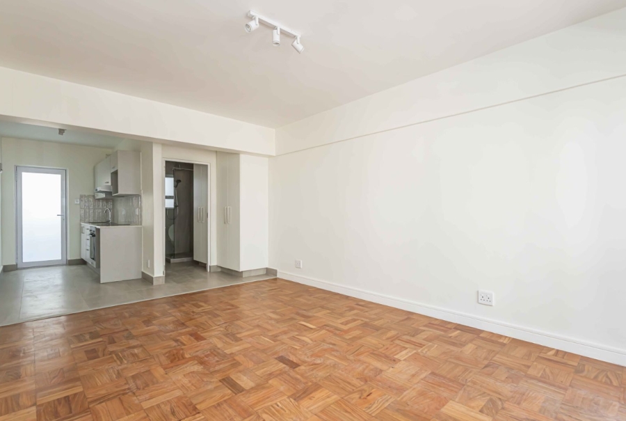 0 Bedroom Property for Sale in Sea Point Western Cape